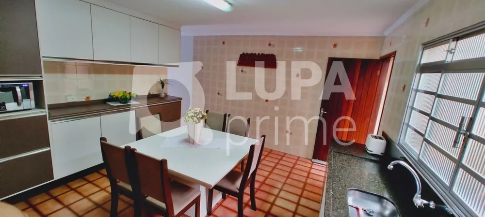 Casa à venda com 2 quartos, 203m² - Foto 6