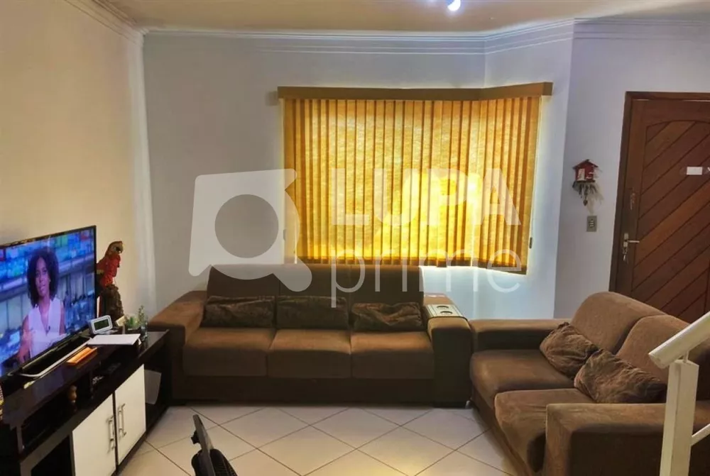 Casa à venda com 3 quartos, 110m² - Foto 1