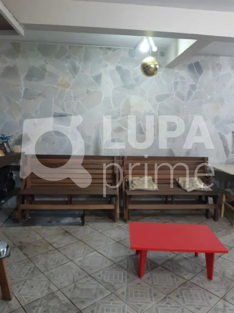 Casa, 3 quartos, 240 m² - Foto 4