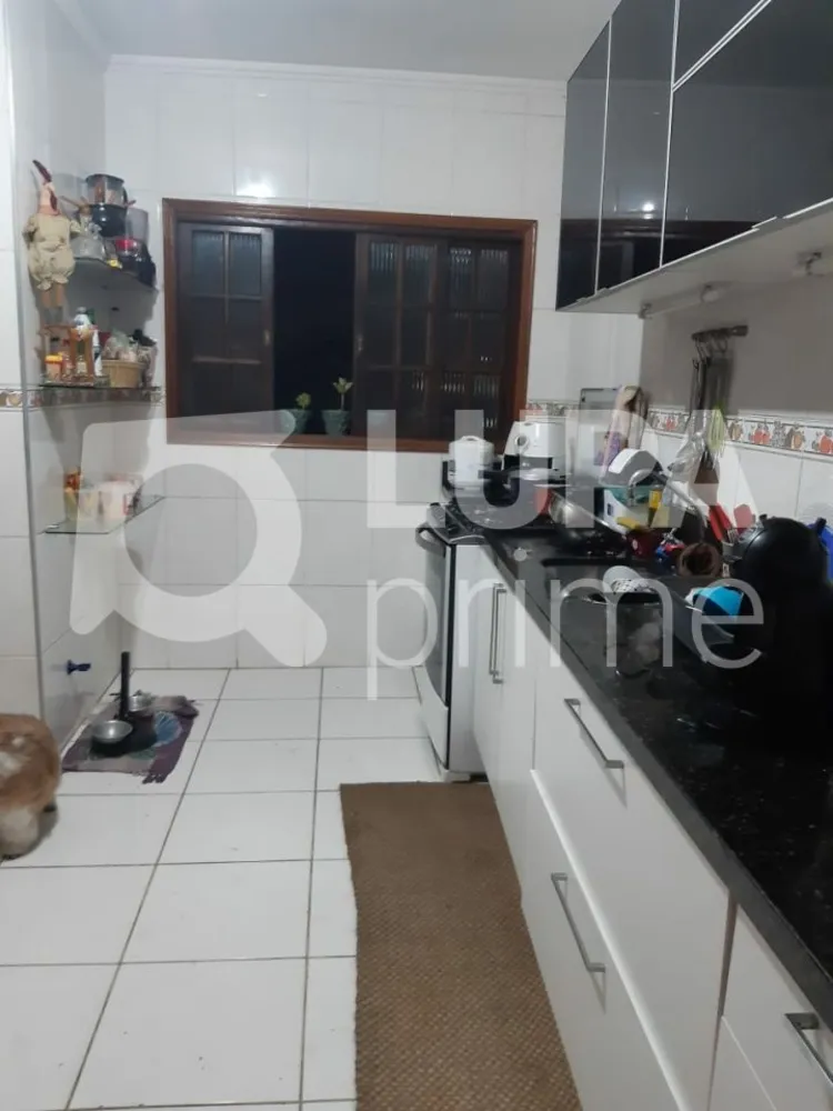 Casa, 3 quartos, 240 m² - Foto 12
