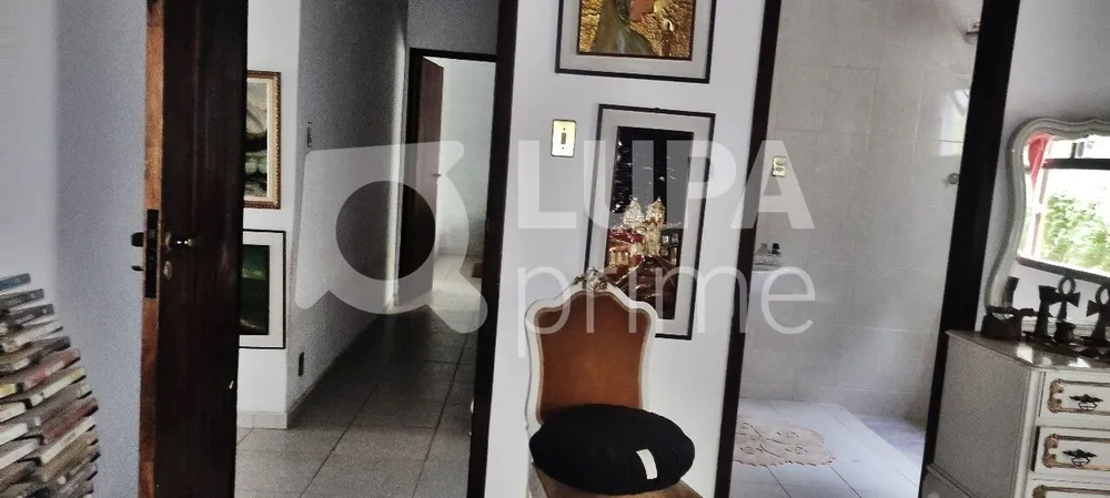 Casa, 2 quartos, 230 m² - Foto 1