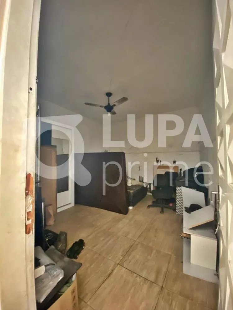 Casa à venda com 2 quartos, 90m² - Foto 4