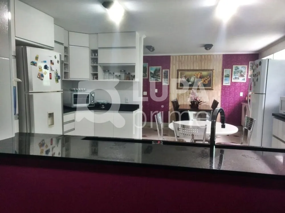 Casa, 3 quartos, 195 m² - Foto 13