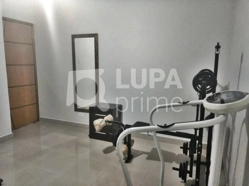 Casa, 3 quartos, 195 m² - Foto 1