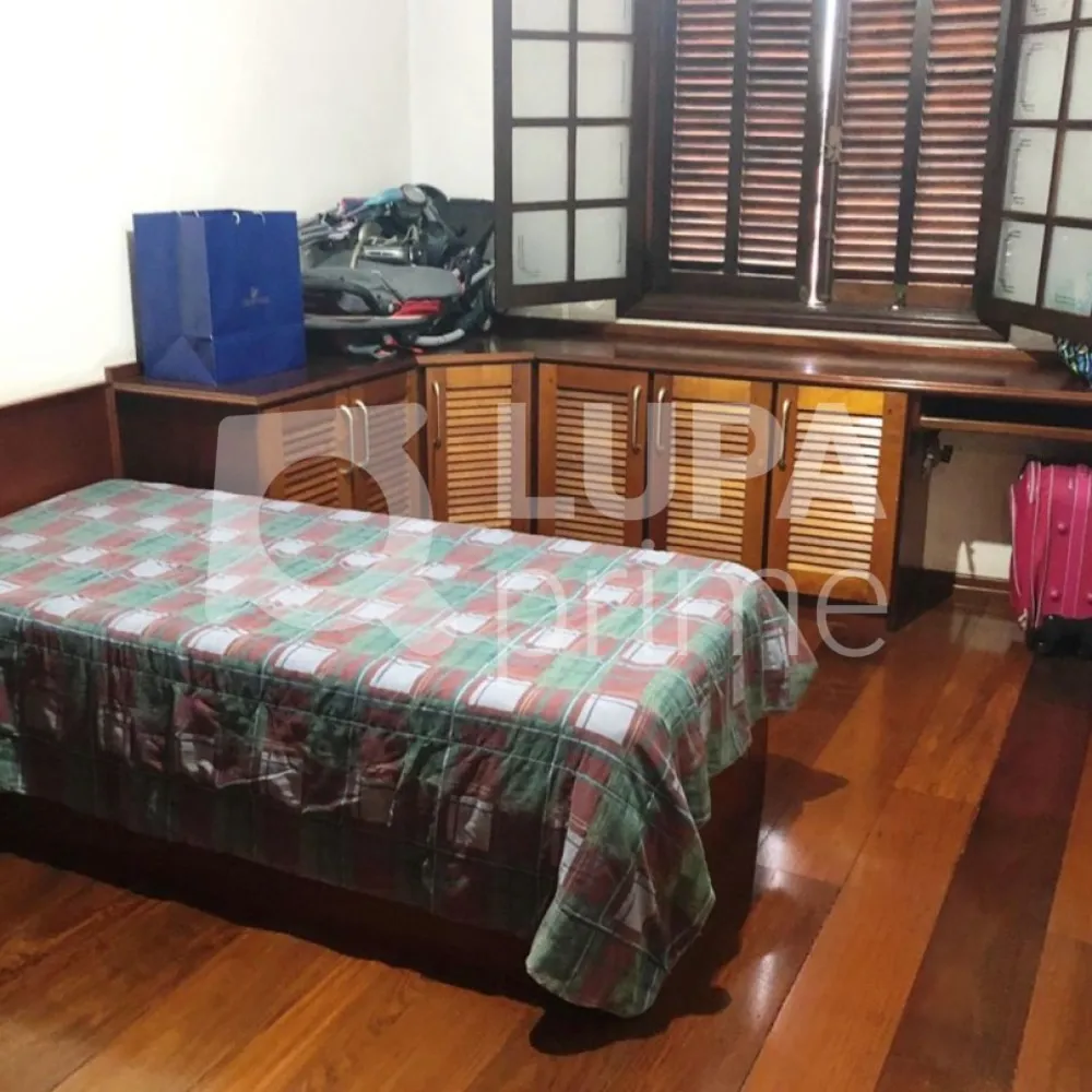 Casa, 4 quartos, 340 m² - Foto 2