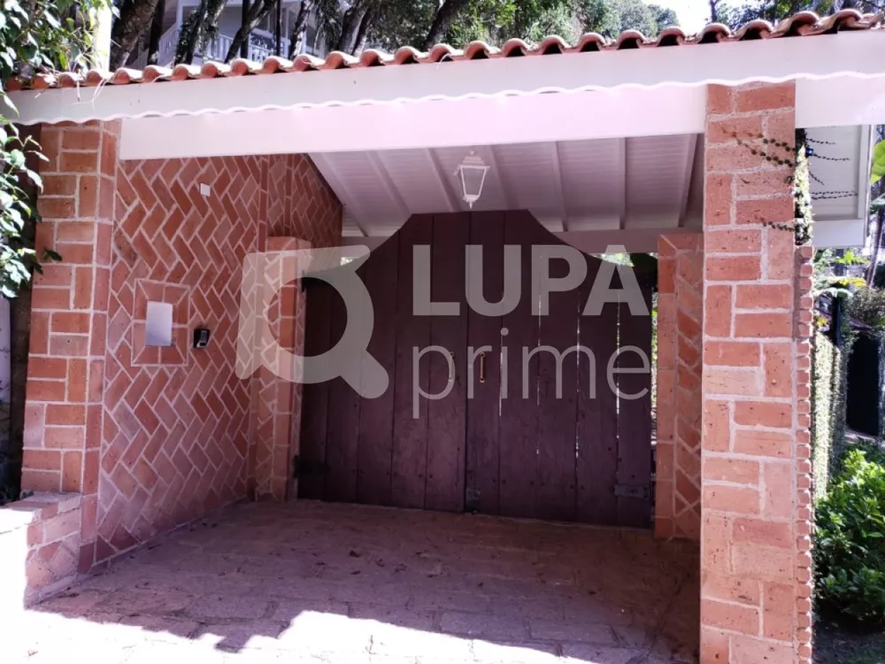 Casa à venda com 2 quartos, 200m² - Foto 4