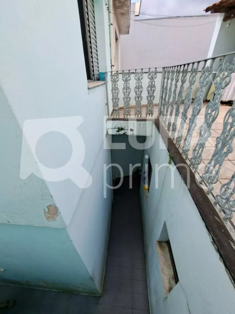 Casa à venda com 2 quartos, 91m² - Foto 2