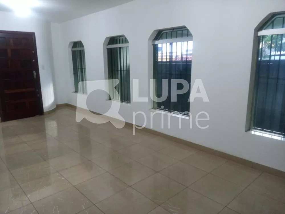 Casa para alugar com 7 quartos, 250m² - Foto 3