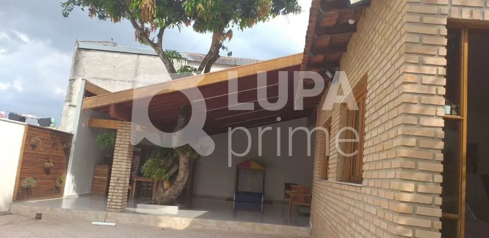 Casa, 3 quartos, 300 m² - Foto 8