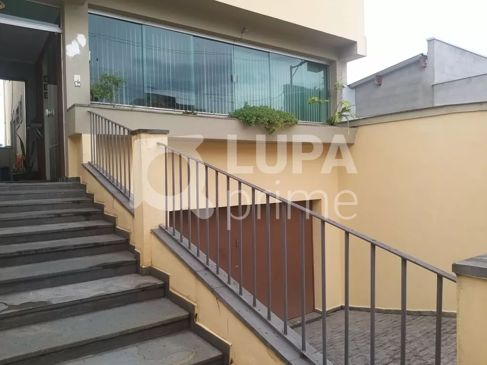 Casa à venda com 4 quartos, 300m² - Foto 2