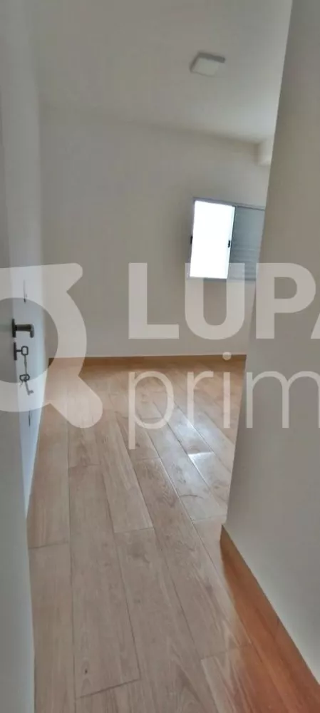 Apartamento à venda com 1 quarto, 44m² - Foto 2