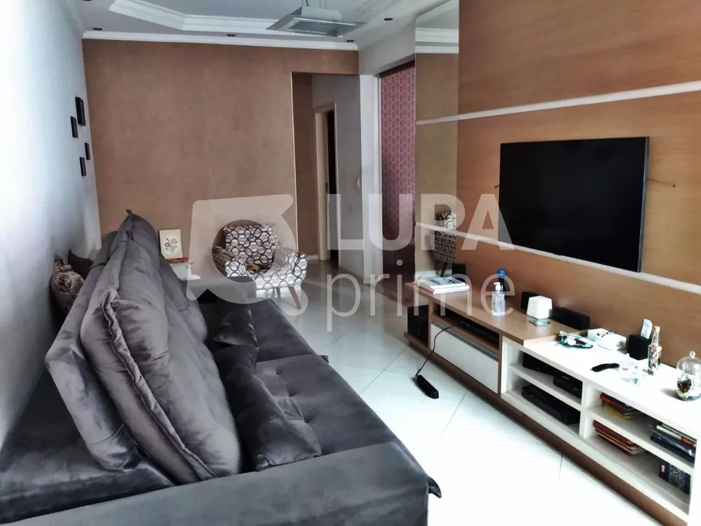 Casa à venda com 2 quartos, 142m² - Foto 1