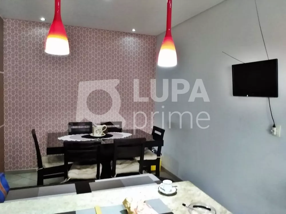 Casa à venda com 2 quartos, 142m² - Foto 4