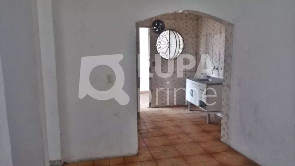 Casa à venda com 5 quartos, 300m² - Foto 3