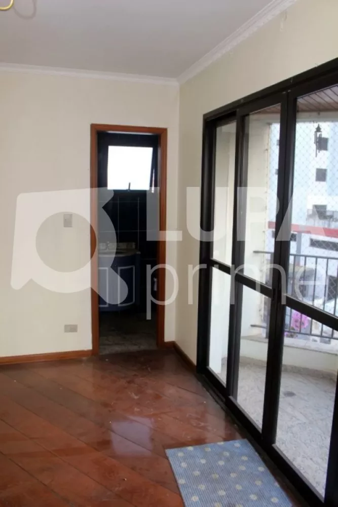 Apartamento à venda com 3 quartos, 117m² - Foto 4