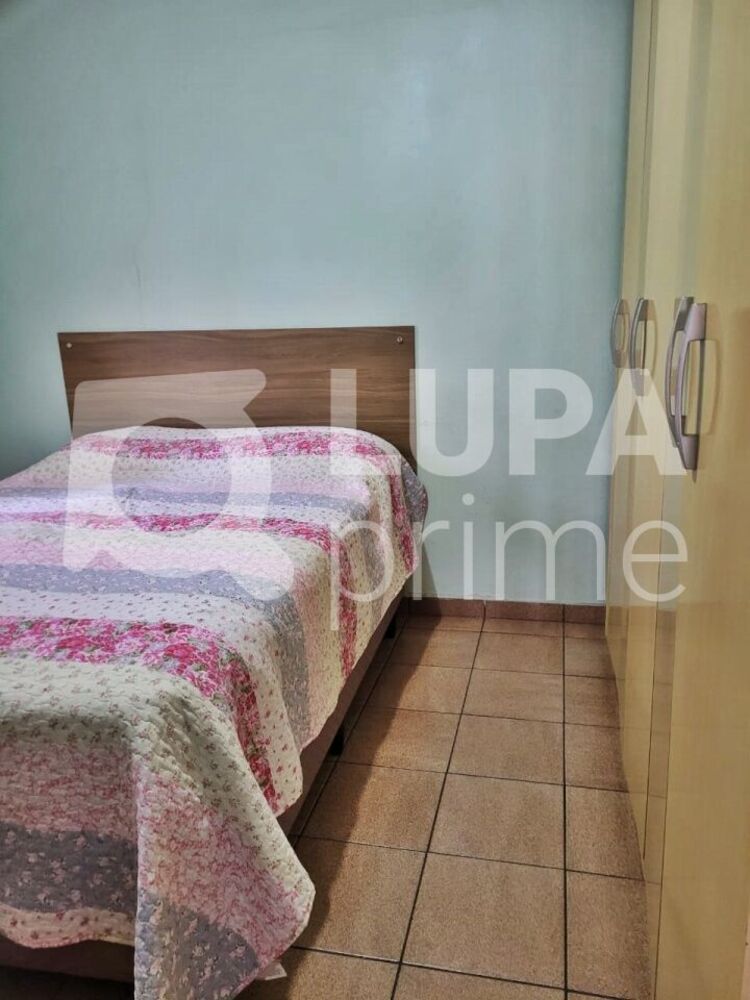 Casa, 3 quartos, 162 m² - Foto 2