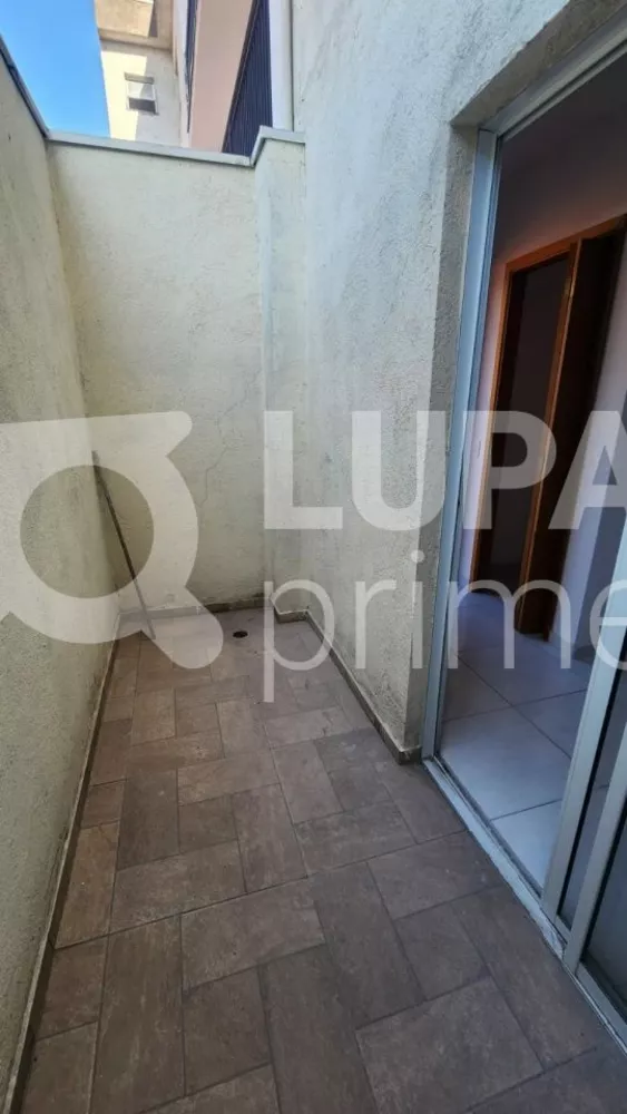 Apartamento à venda com 2 quartos, 50m² - Foto 2