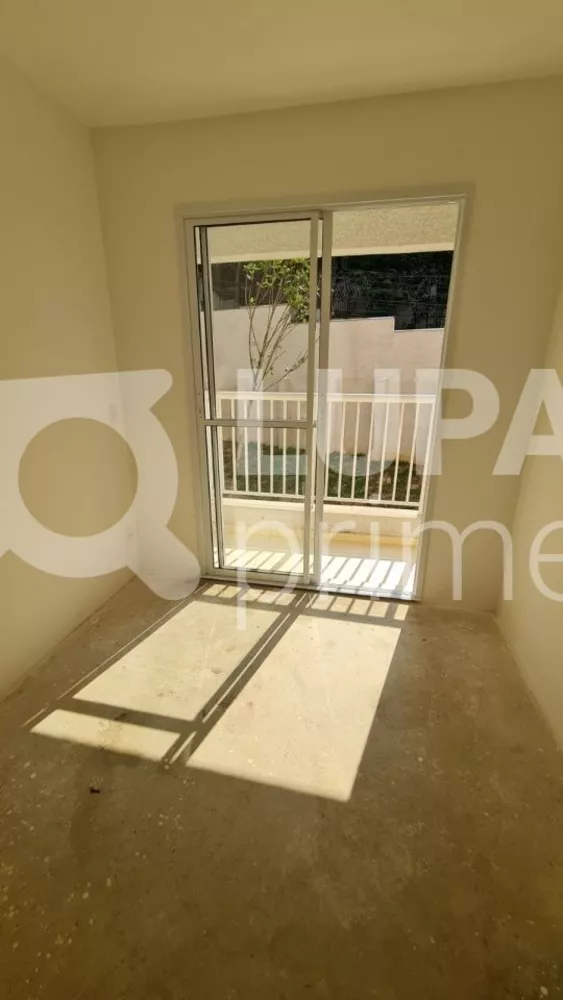 Apartamento à venda com 2 quartos, 42m² - Foto 3