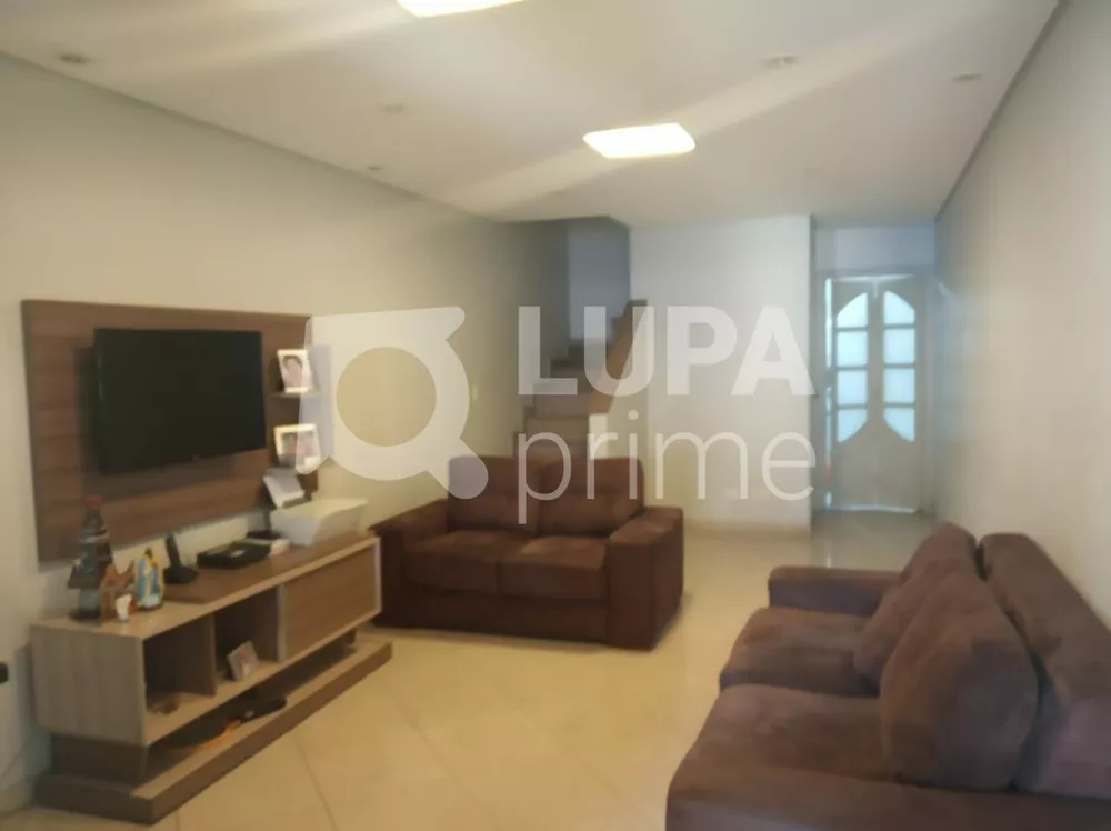 Casa à venda com 3 quartos, 102m² - Foto 1