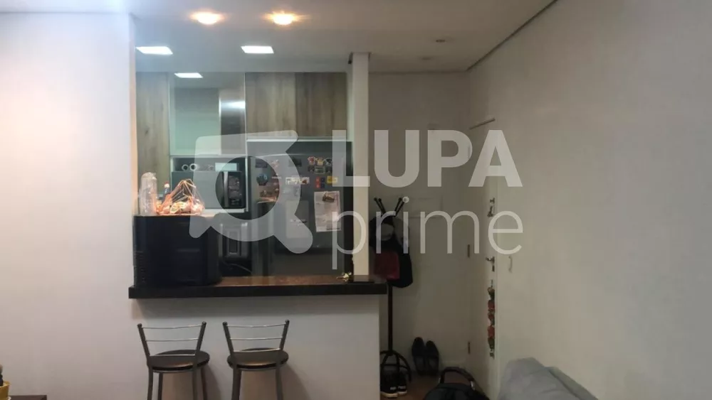 Apartamento à venda com 2 quartos, 68m² - Foto 3