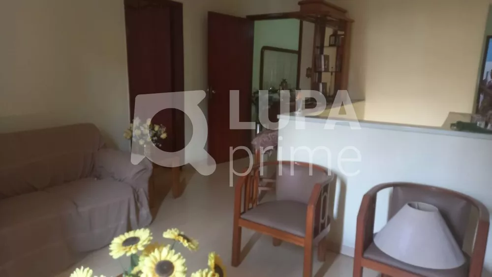 Casa à venda com 2 quartos, 144m² - Foto 6