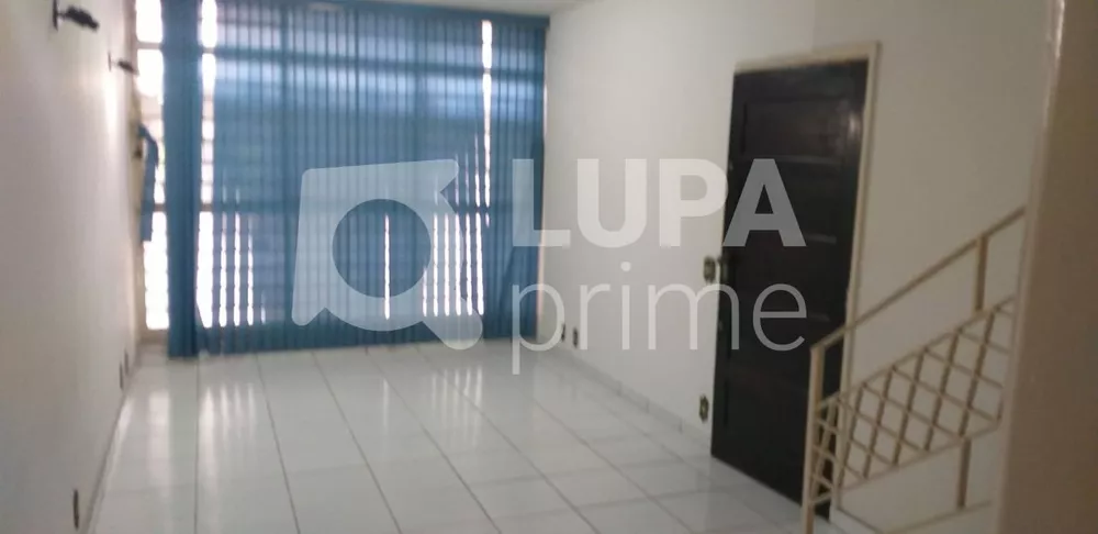 Casa à venda com 2 quartos, 120m² - Foto 2