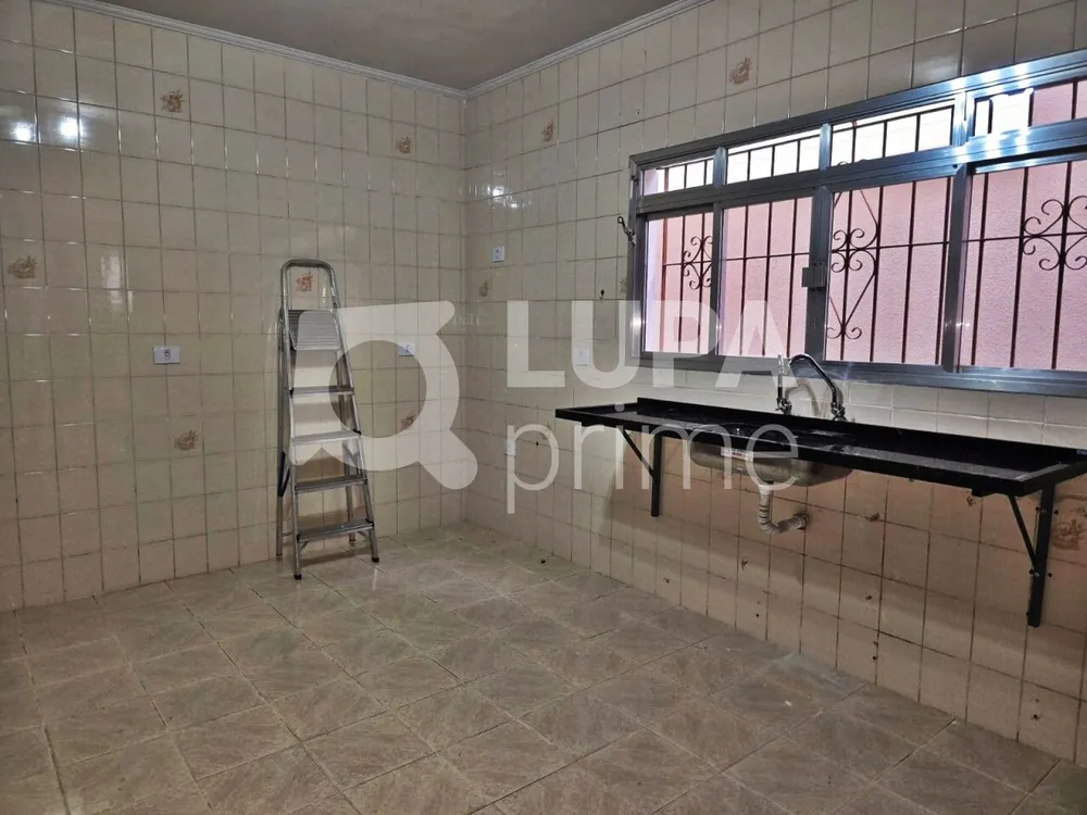 Casa, 3 quartos, 189 m² - Foto 2