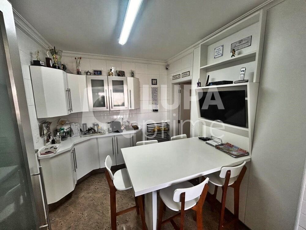 Apartamento, 3 quartos, 272 m² - Foto 3