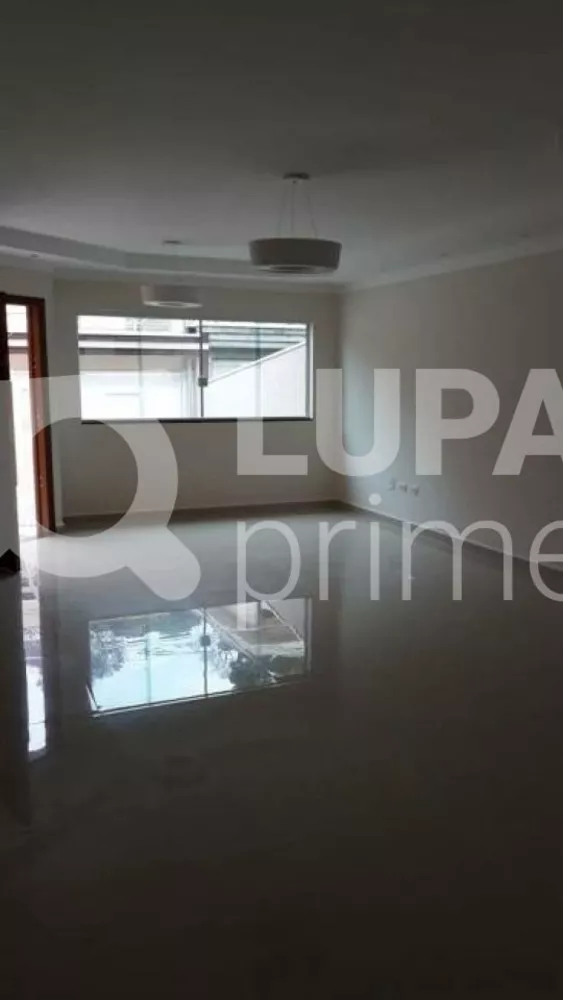 Casa à venda com 3 quartos, 180m² - Foto 4