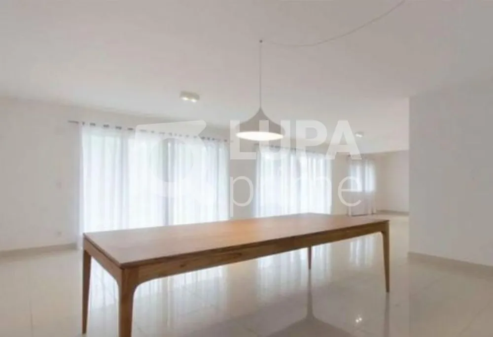 Apartamento, 3 quartos, 248 m² - Foto 15
