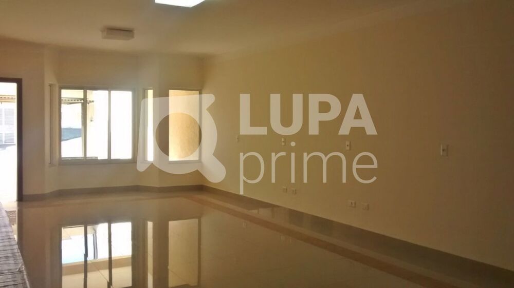 Casa, 4 quartos, 300 m² - Foto 1