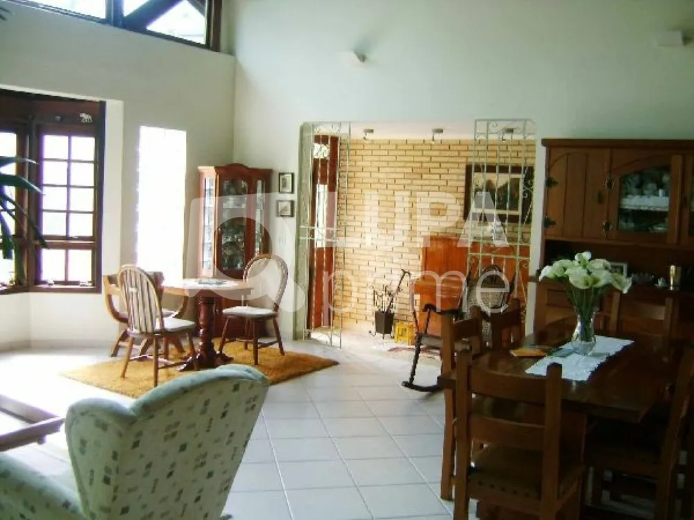 Casa, 4 quartos, 350 m² - Foto 1