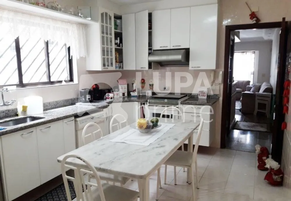Casa, 3 quartos, 190 m² - Foto 2