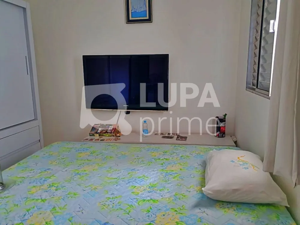Casa, 5 quartos, 143 m² - Foto 3