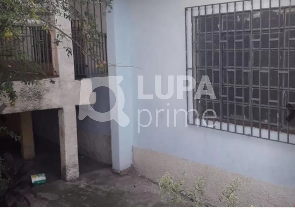 Casa à venda com 14 quartos, 380m² - Foto 2