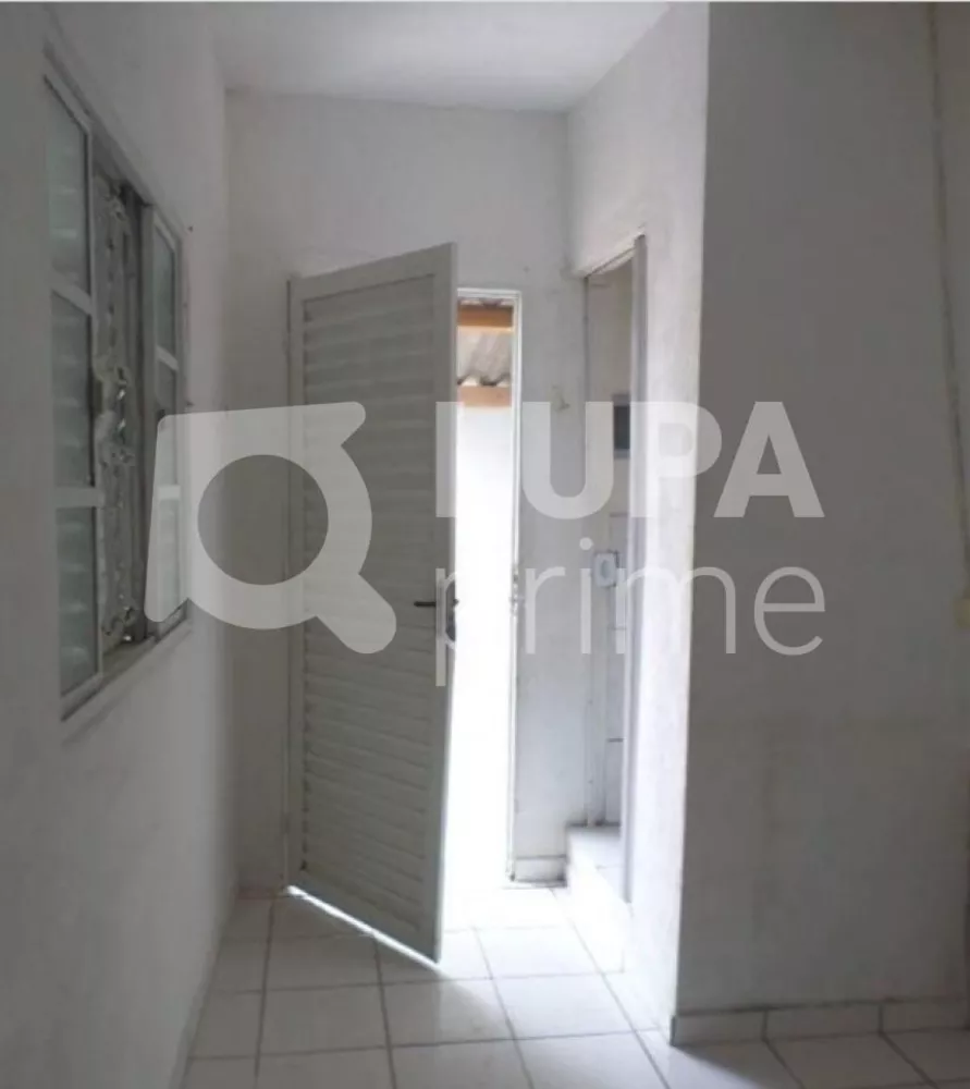 Casa à venda com 14 quartos, 380m² - Foto 4