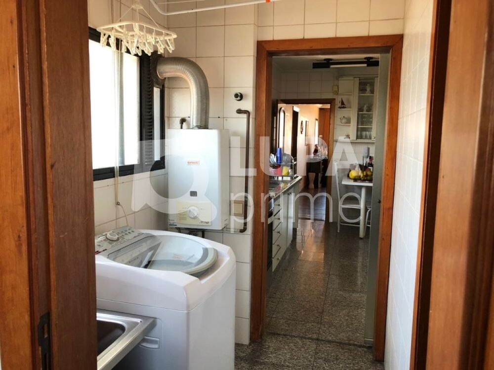 Apartamento à venda com 3 quartos, 125m² - Foto 15
