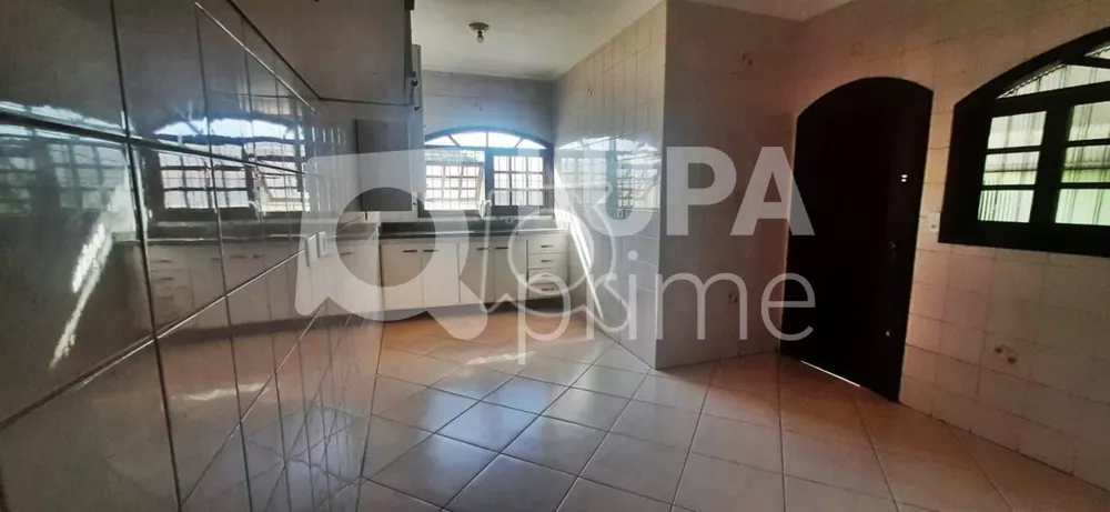 Casa à venda com 3 quartos, 140m² - Foto 6