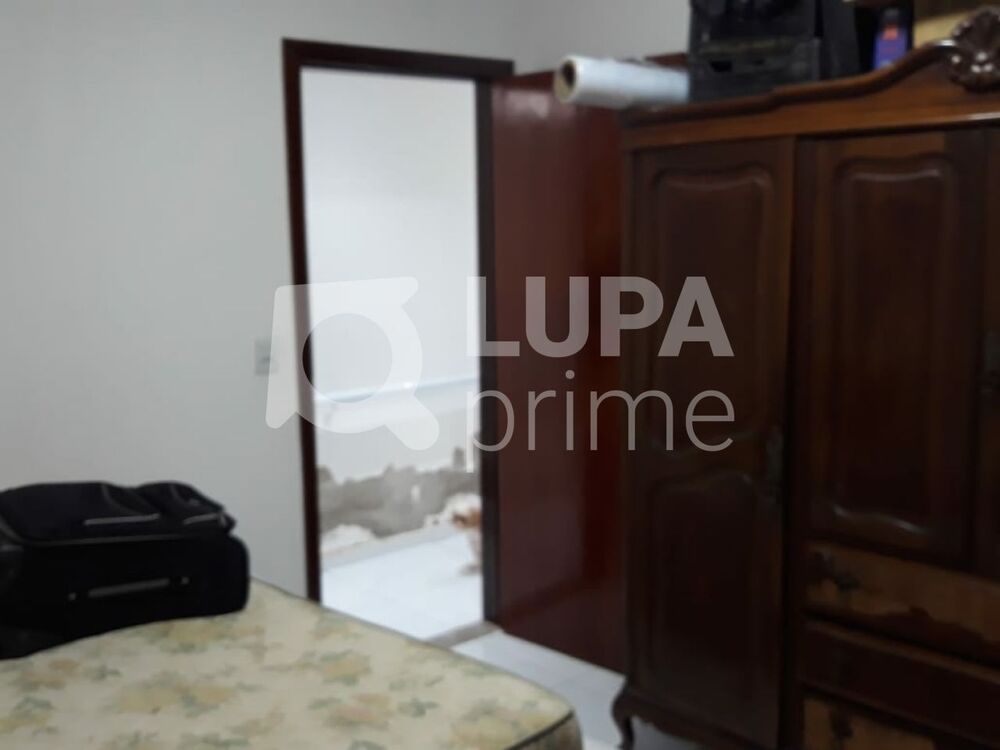 Casa à venda com 4 quartos, 100m² - Foto 3