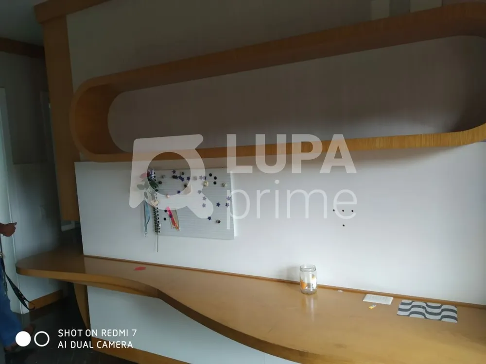 Apartamento, 3 quartos, 300 m² - Foto 1