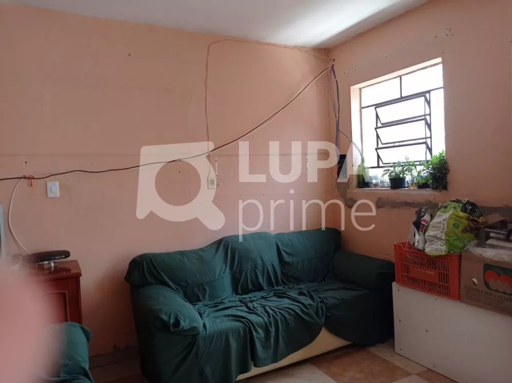 Casa à venda com 2 quartos, 201m² - Foto 3