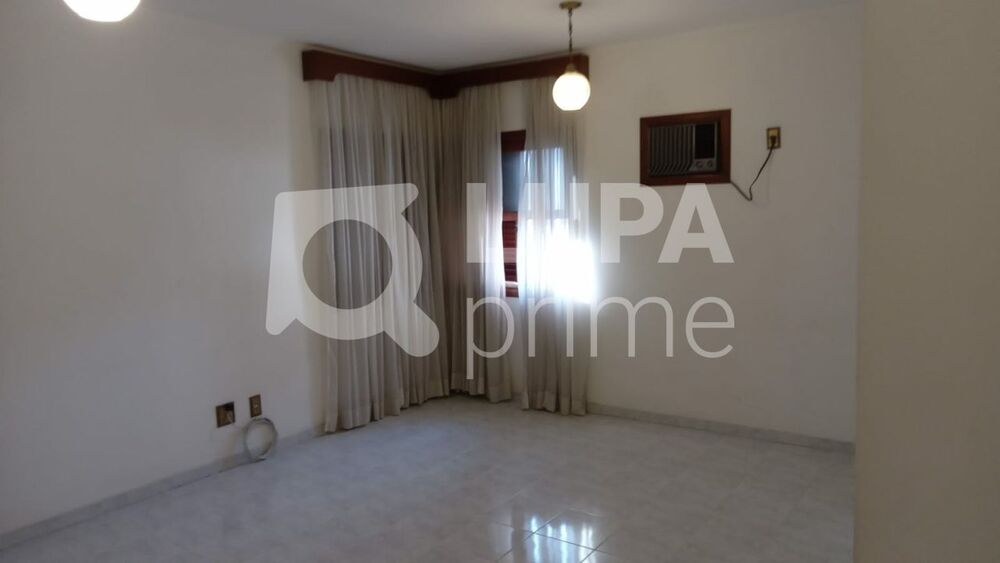 Casa para alugar com 3 quartos, 231m² - Foto 15