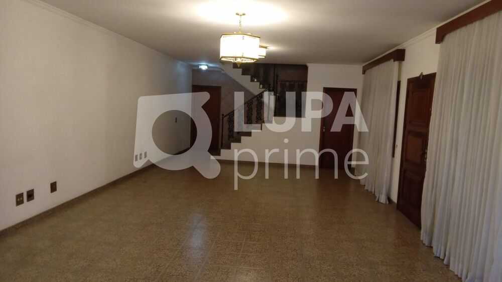 Casa para alugar com 3 quartos, 231m² - Foto 6