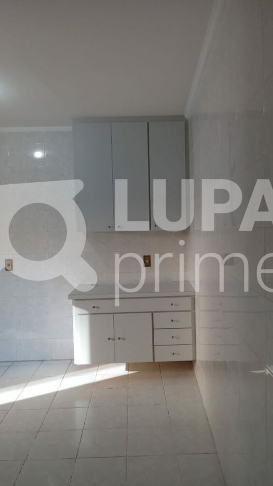 Casa para alugar com 3 quartos, 231m² - Foto 16