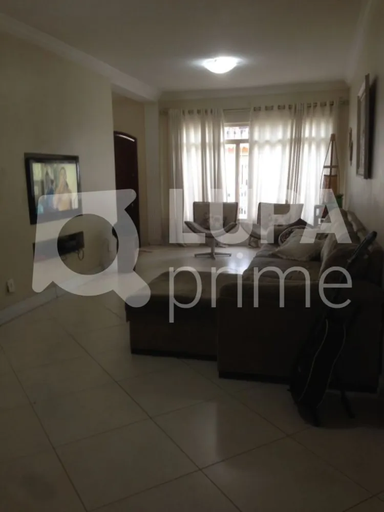 Casa, 3 quartos, 240 m² - Foto 4