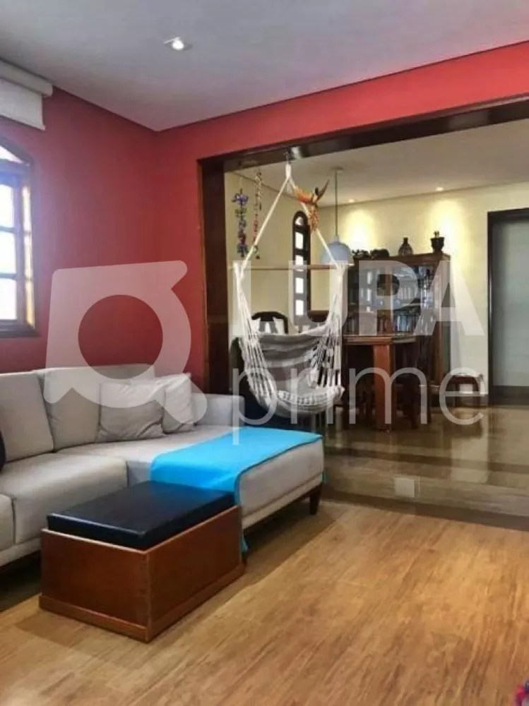 Casa à venda com 3 quartos, 330m² - Foto 2