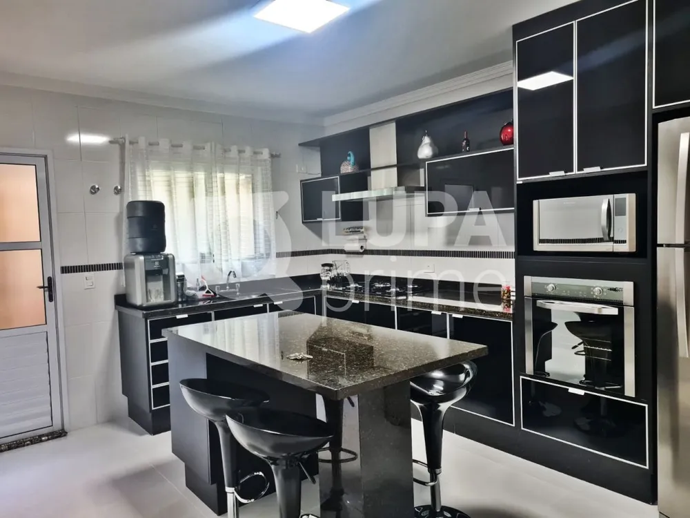 Casa, 3 quartos, 164 m² - Foto 7