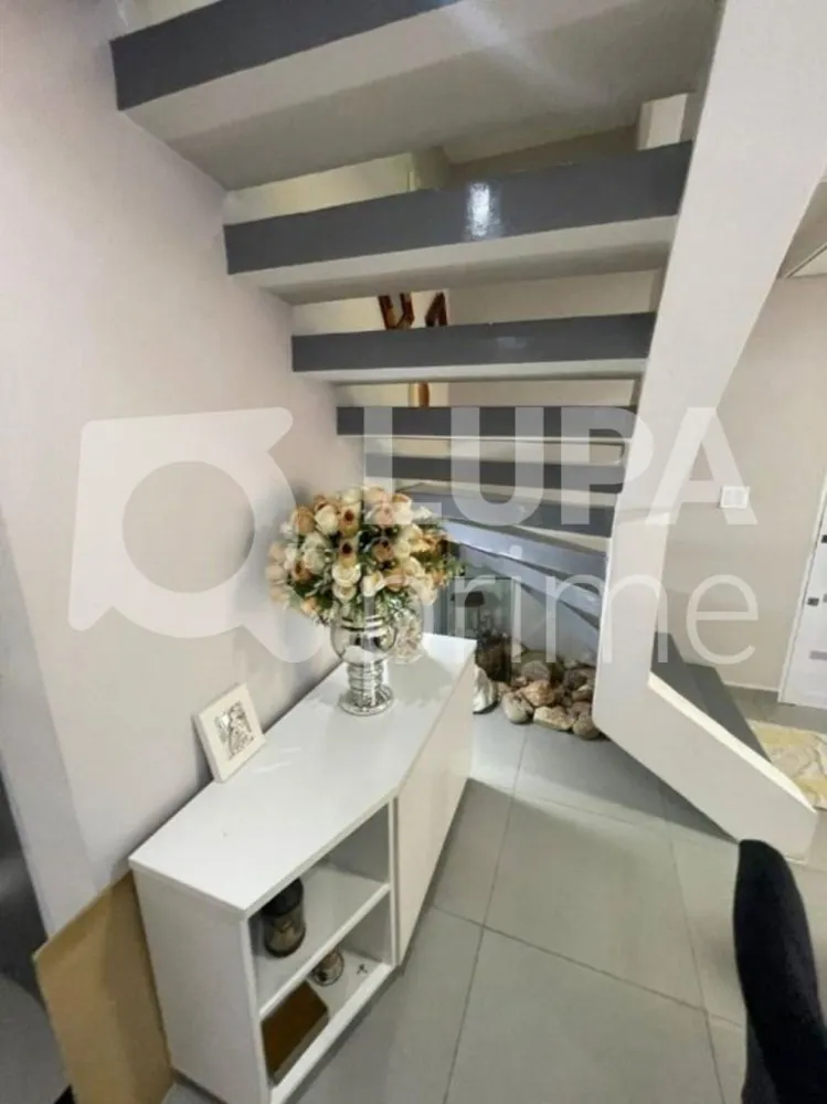 Casa, 2 quartos, 225 m² - Foto 2