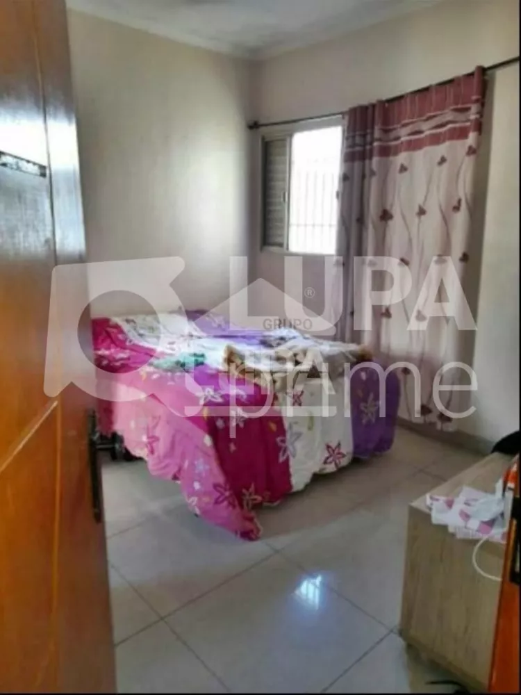 Casa à venda com 2 quartos, 190m² - Foto 3