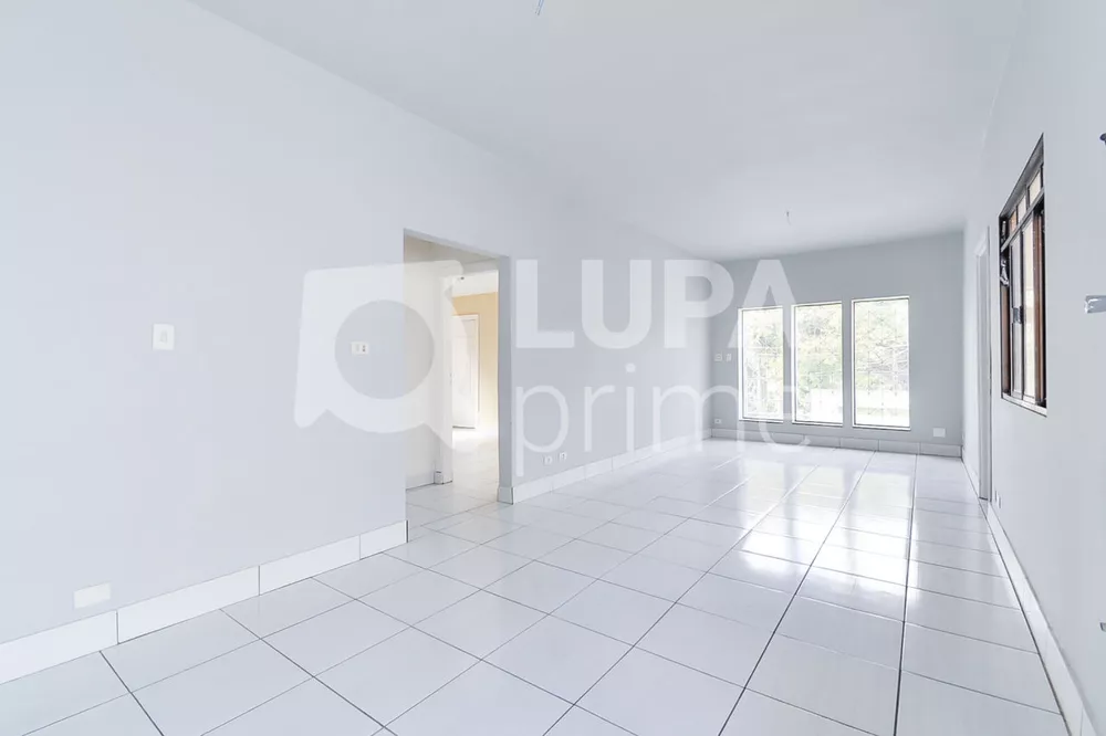 Casa à venda com 3 quartos, 200m² - Foto 14